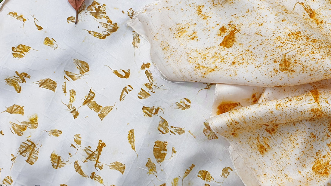 Gros plan sur un tissu teint naturellement