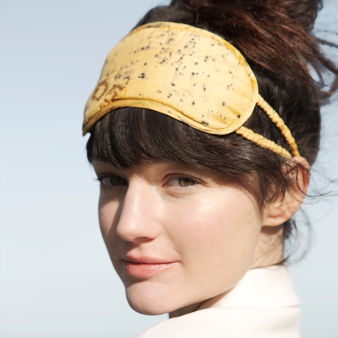 Masque de nuit en soie sur cheveux