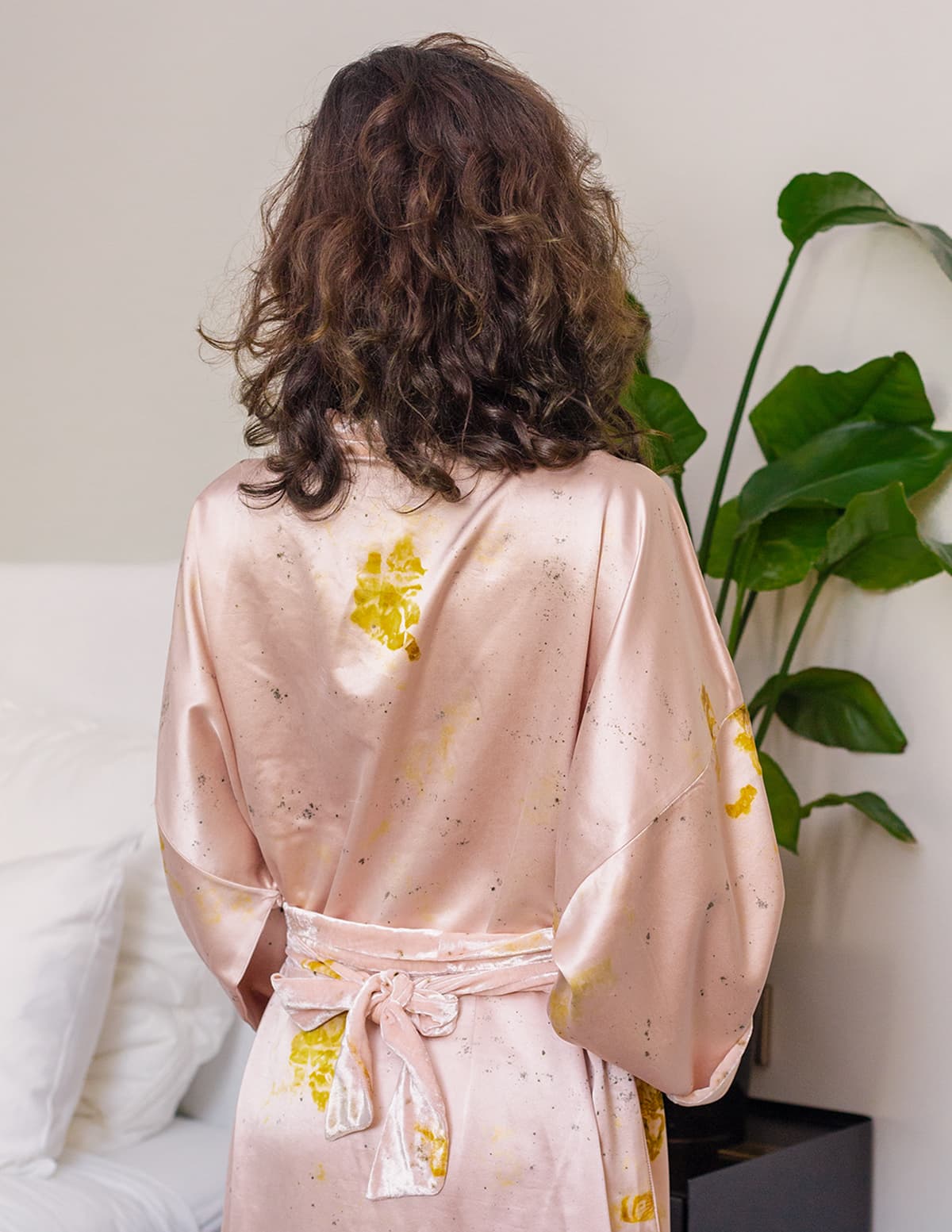 Kimono d'hiver en soie bio et velours - modele Colibri